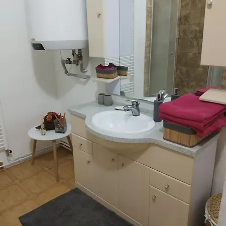Apartman Blizko Brna S Dobovymi Dekoracemi Апартаменты *