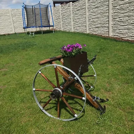 Apartman Blizko Brna S Dobovymi Dekoracemi Апартаменты