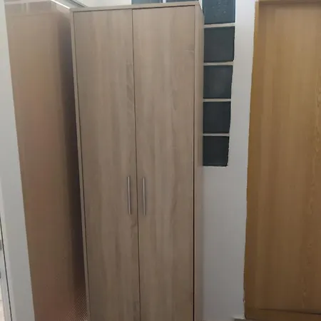 Apartman Blizko Brna S Dobovymi Dekoracemi Apartment